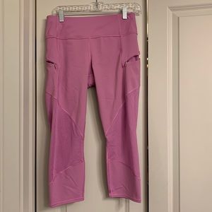 Athleta Crop 3/4 Leggings - Medium